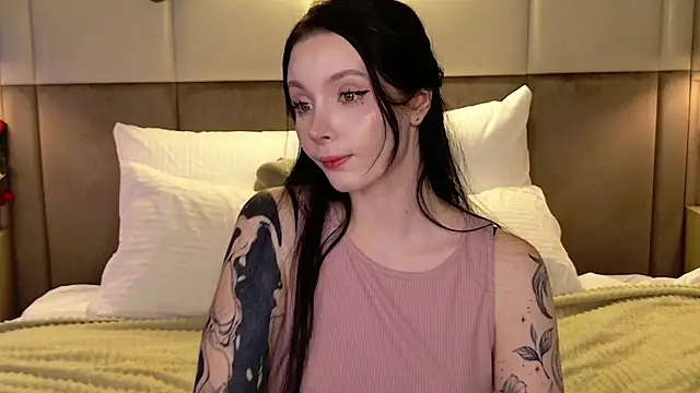 Goldy_Stark's cam snapshot