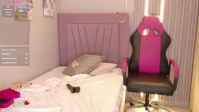 meli_peach1's cam snapshot