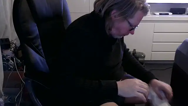 VSteph's cam snapshot