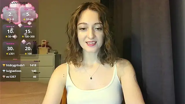 white_liillyy's cam snapshot