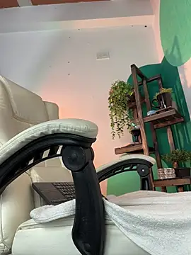 LollaByer's cam snapshot