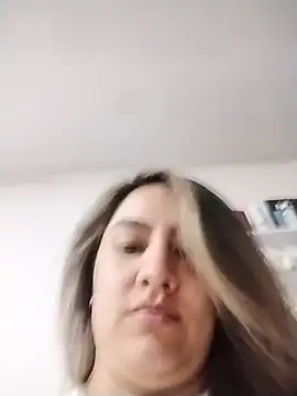 Ariana_Blaze1's cam snapshot