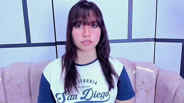 lovequinn_mjs's cam snapshot