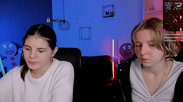 lizzie_boom_'s cam snapshot