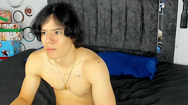 Kenai_Lavis's cam snapshot