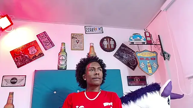 lili_roussi's cam snapshot