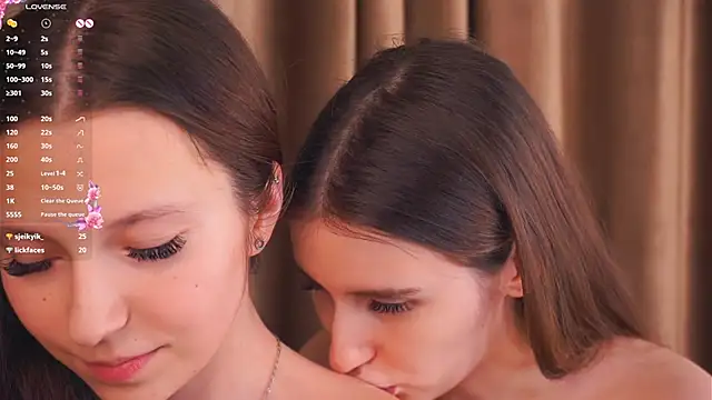 GabrielleLynchard's cam snapshot