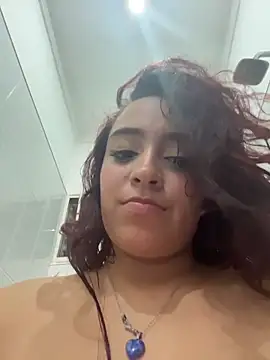 NaughtyNinnaXXX's cam snapshot