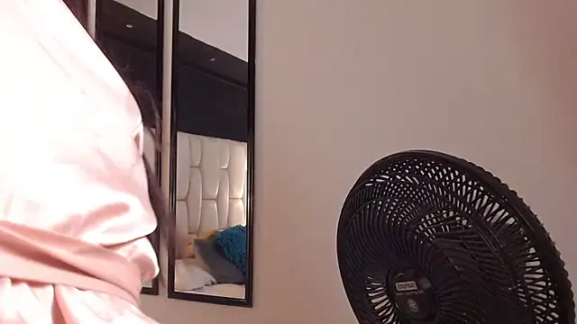 ValuFooster's cam snapshot