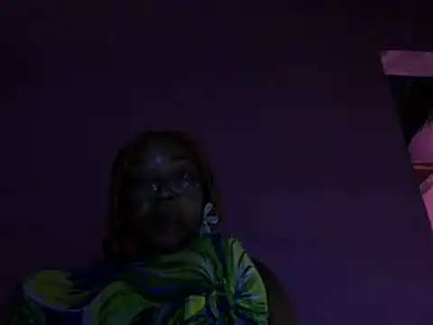 Ladyzee25's cam snapshot