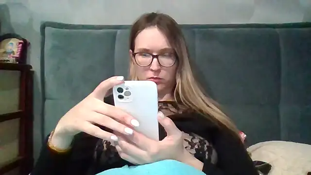 Jugira's cam snapshot