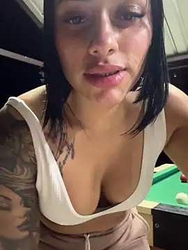 AlannaEvons live sex cam