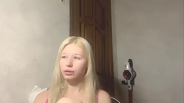 Barbie_Blondie's cam snapshot