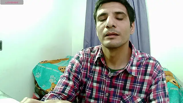 Adam_Arango live sex cam