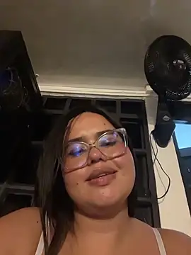 adara_sweet20's cam snapshot