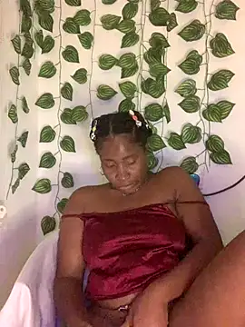 MISSMAYMADMYDAY's cam snapshot