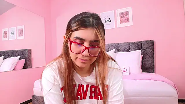 maddie_beauty's cam snapshot