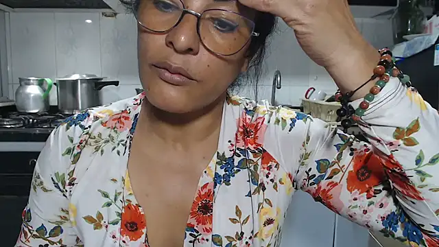 kateleyagrey's cam snapshot