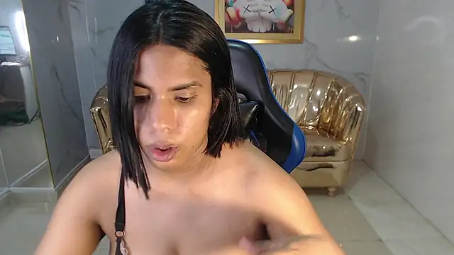 ambar_fox_s's cam snapshot