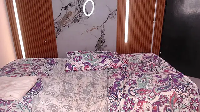 rosselyn_'s cam snapshot