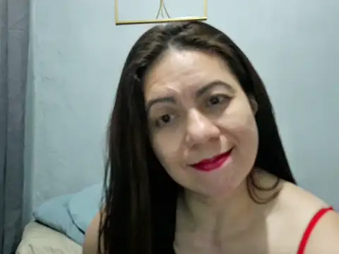 xxxHoneyBee29's cam snapshot