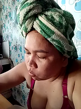 XXLorie_02's cam snapshot