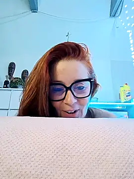 Divinna's cam snapshot