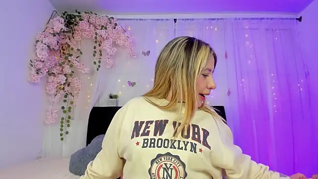 Bonny_and_carrot's cam snapshot