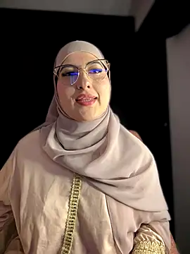 Badra_Abaid's cam snapshot