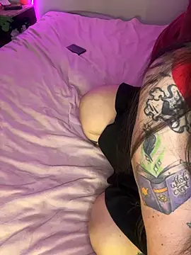 Mizztikaa live sex cam