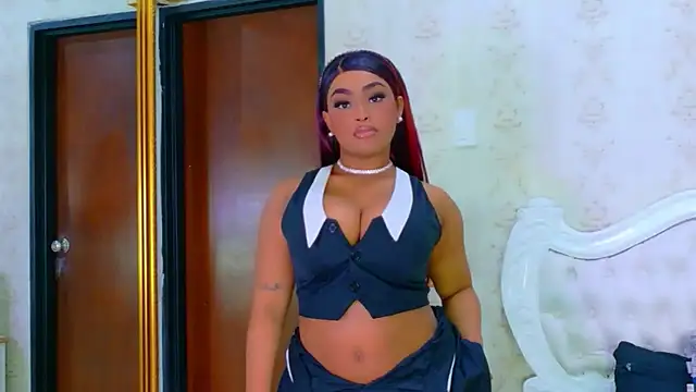 TianahGlow's cam snapshot