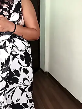 Marathi_rani2's cam snapshot