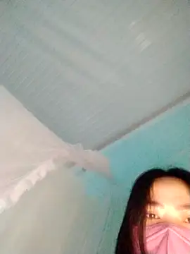 Emi-Gina's cam snapshot