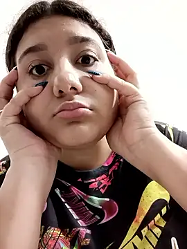 sarati_rado's cam snapshot