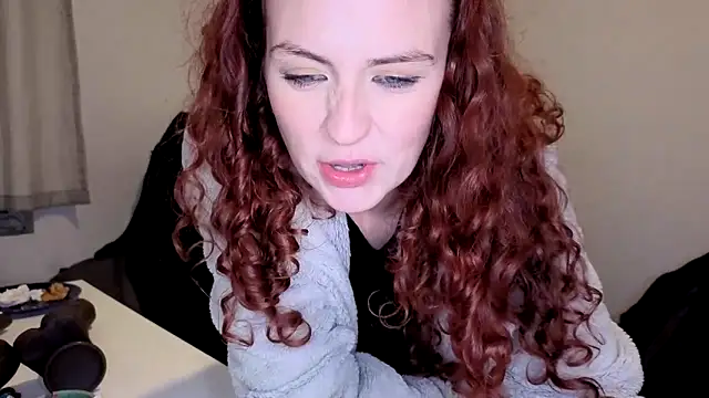 ENGLISHEMILY_69's cam snapshot