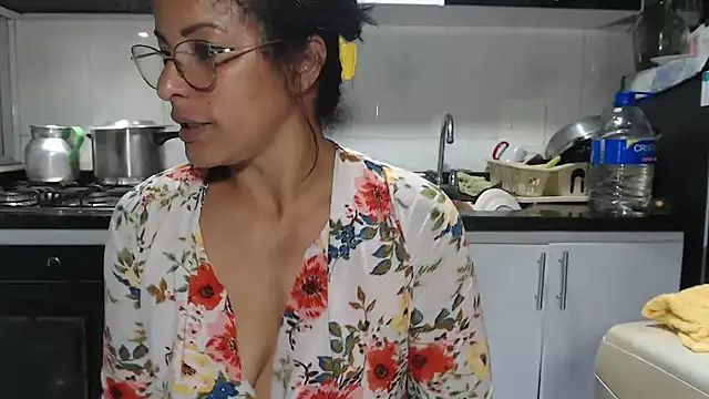 kateleyagrey's cam snapshot