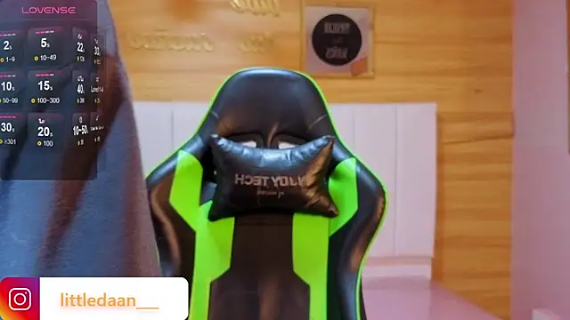 Abril_Velvet_a_'s cam snapshot