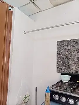 giselle_hot2025's cam snapshot