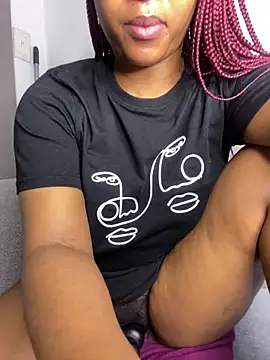 _Fifi's cam snapshot