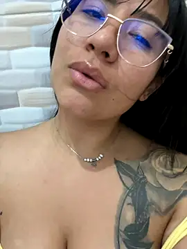 kim_monti's cam snapshot