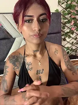 Dirty_isabella18's cam snapshot