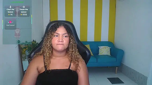 Cristal_War's cam snapshot