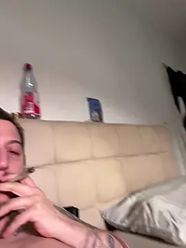 AlessiaMarco's cam snapshot