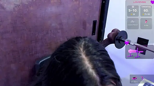 klhoe_boobs's cam snapshot