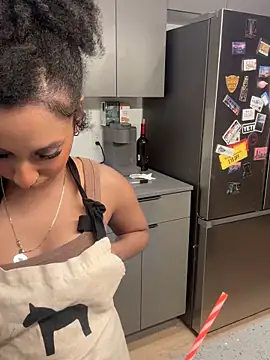 Your_Paris's cam snapshot