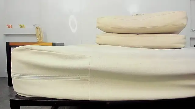 julietha_taylor's cam snapshot