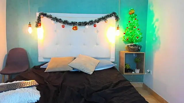 Heidy_milf's cam snapshot