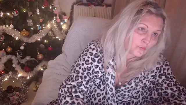 Divineblond's cam snapshot