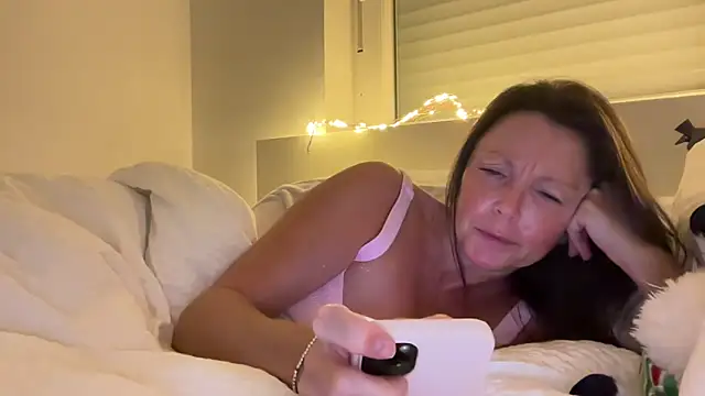 AnnaSophiaX's cam snapshot