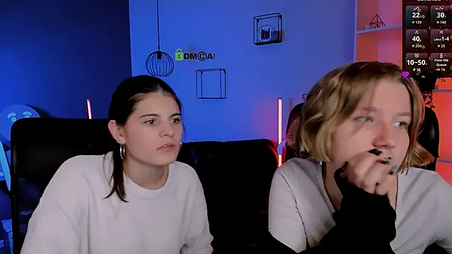 lizzie_boom_'s cam snapshot